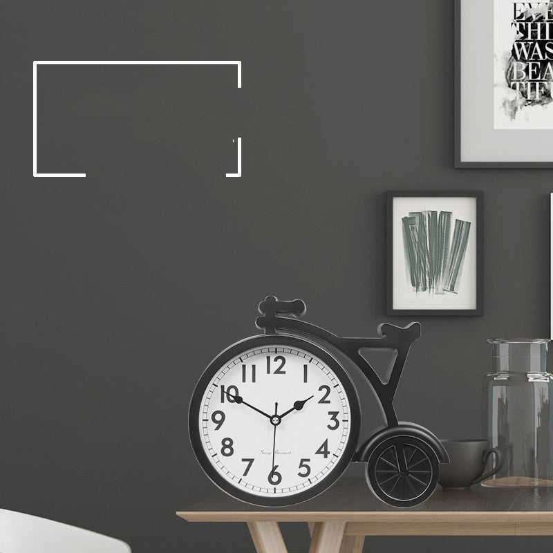 Decorative living room clock  modern desk clock design