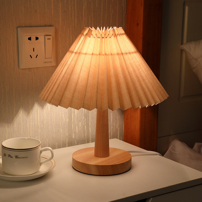 USB pleated vintage lamp

Dimmable Korean LED table light